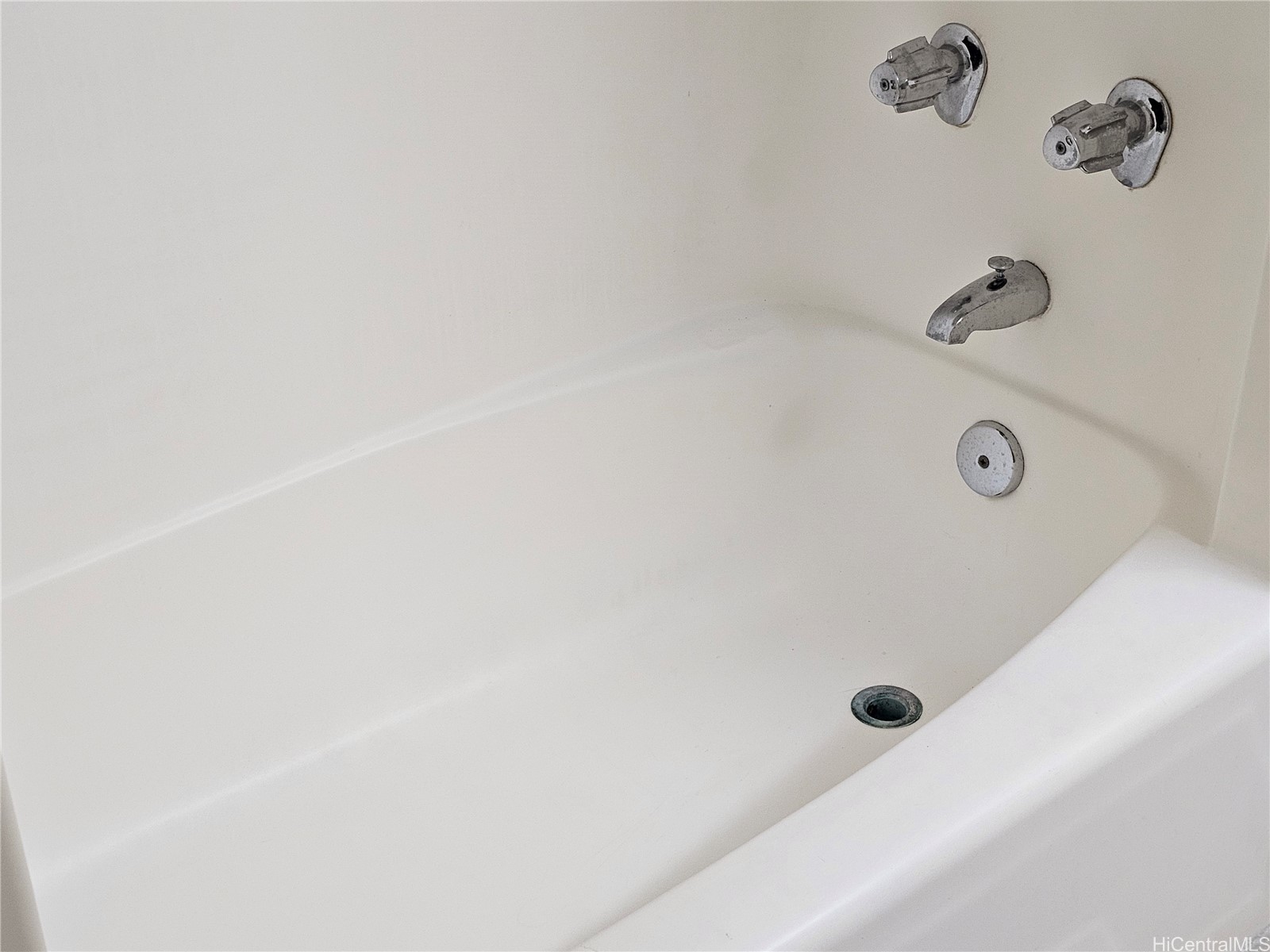 747 Amana Street 2109