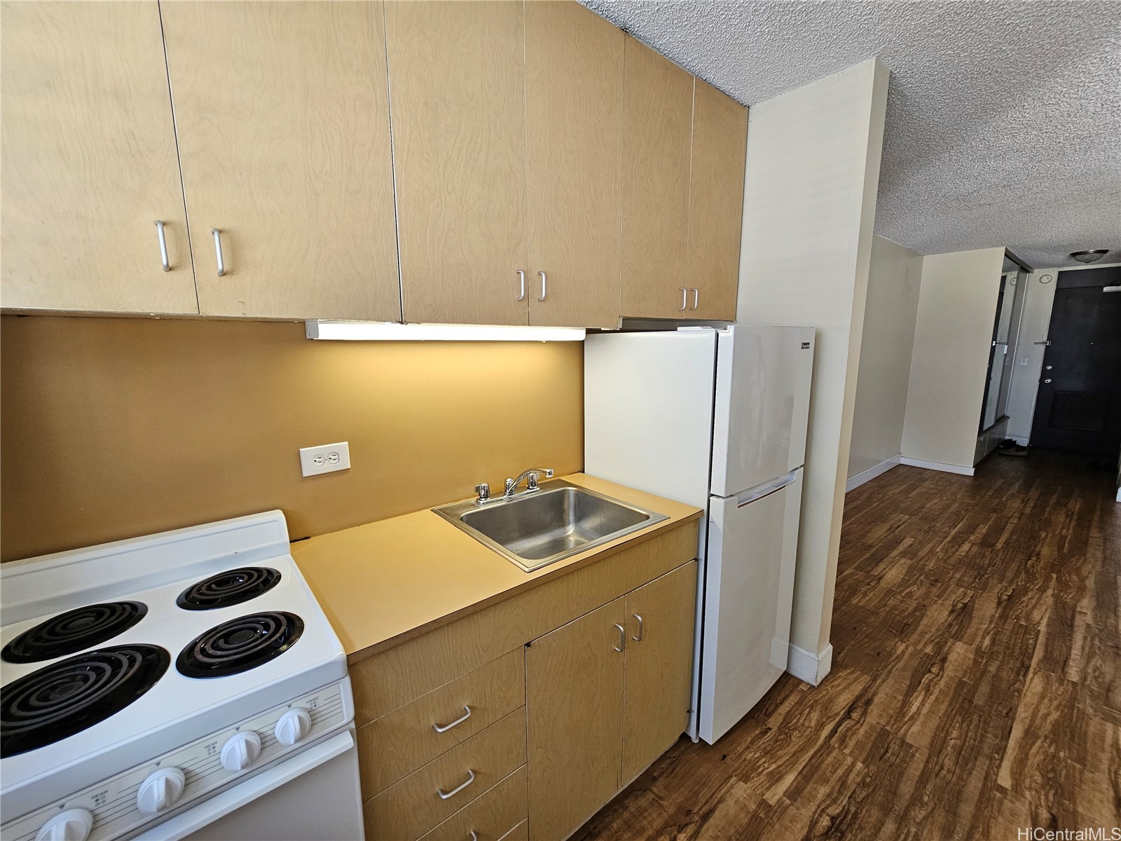 747 Amana Street 2109