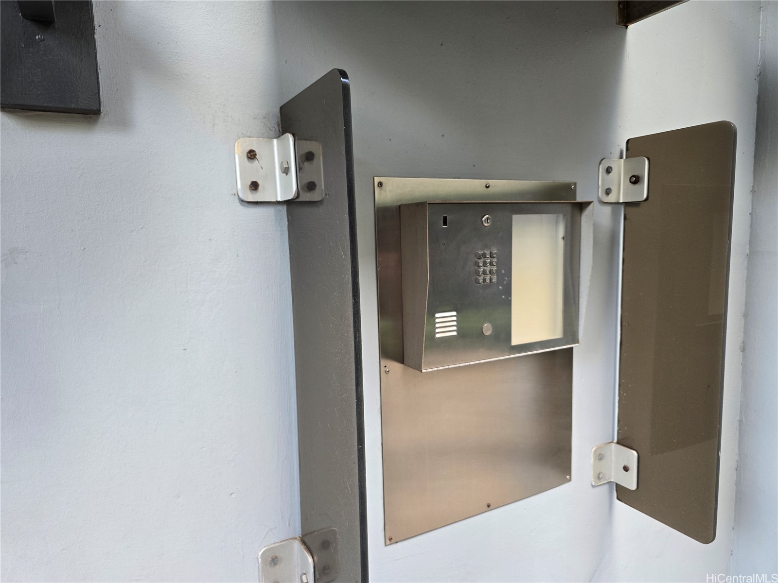 1621 Dole Street 504