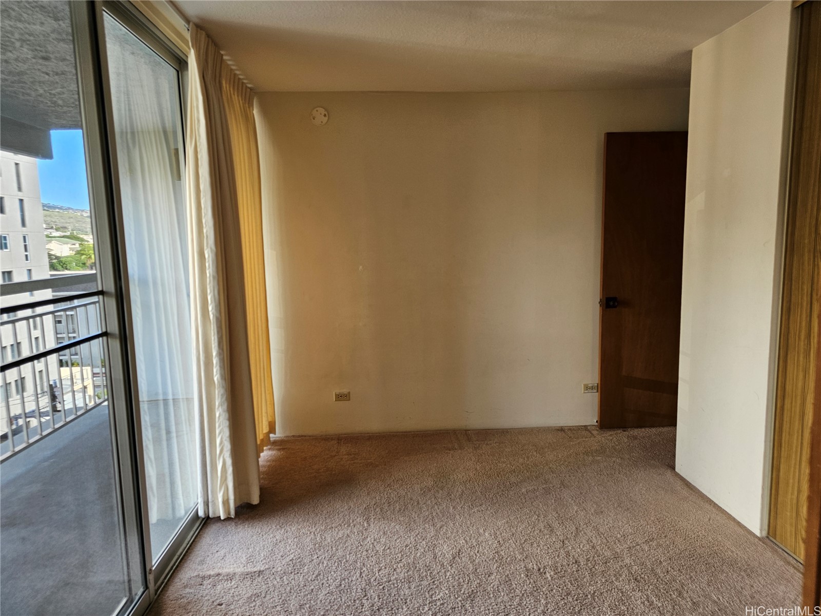 1621 Dole Street 504