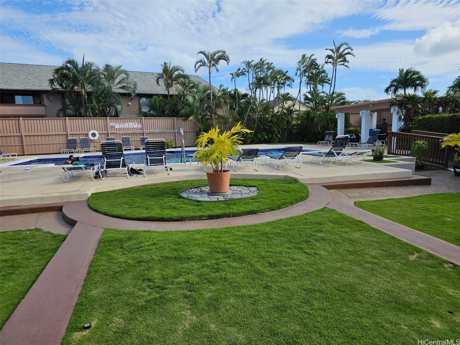 91-1139 Mikohu Street 27U