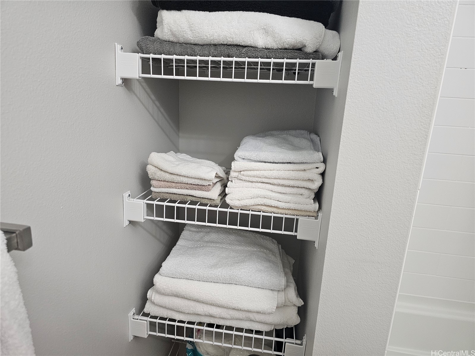 91-5408 Kapolei Parkway 16