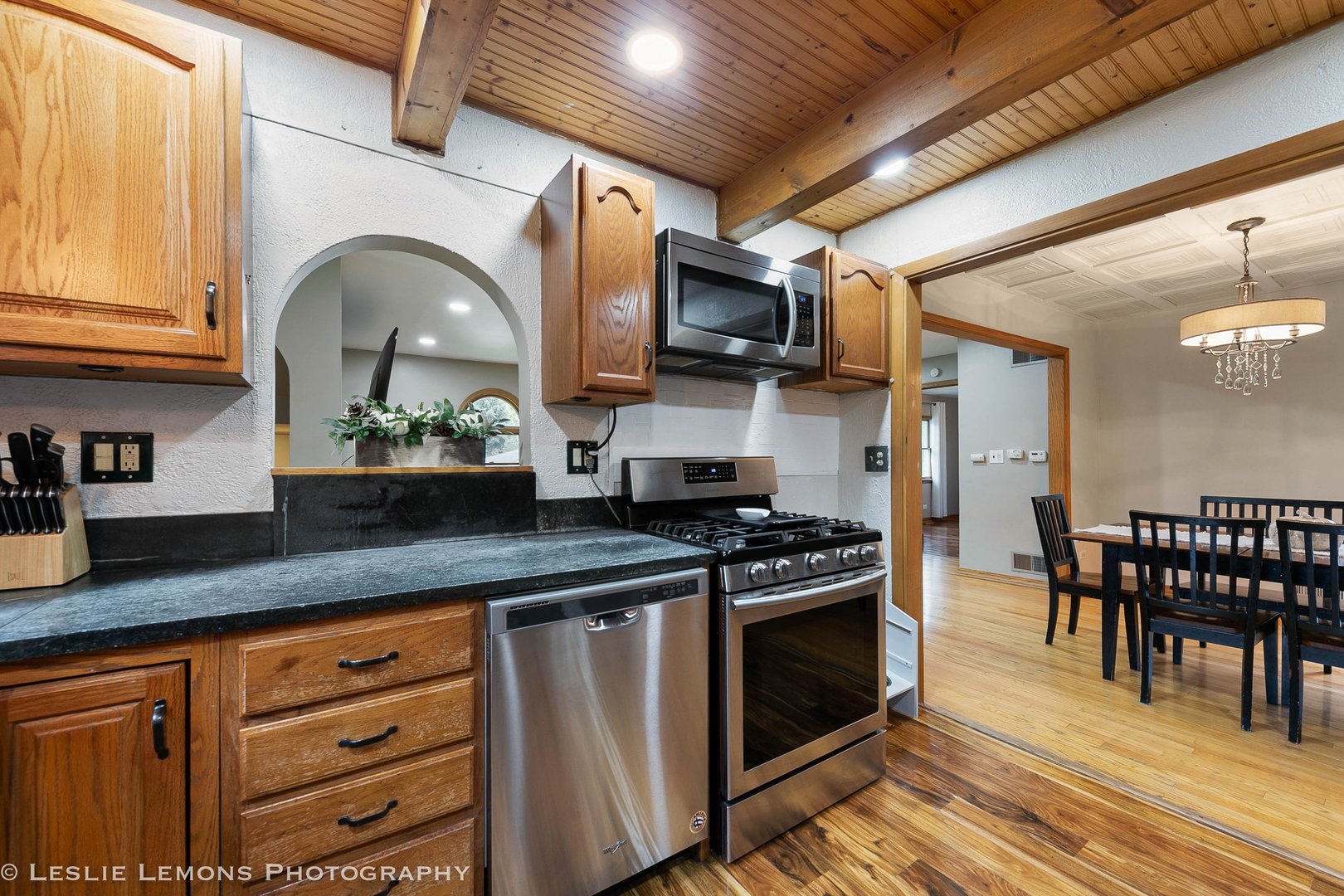 10211 5th Ave Cut Off Avenue