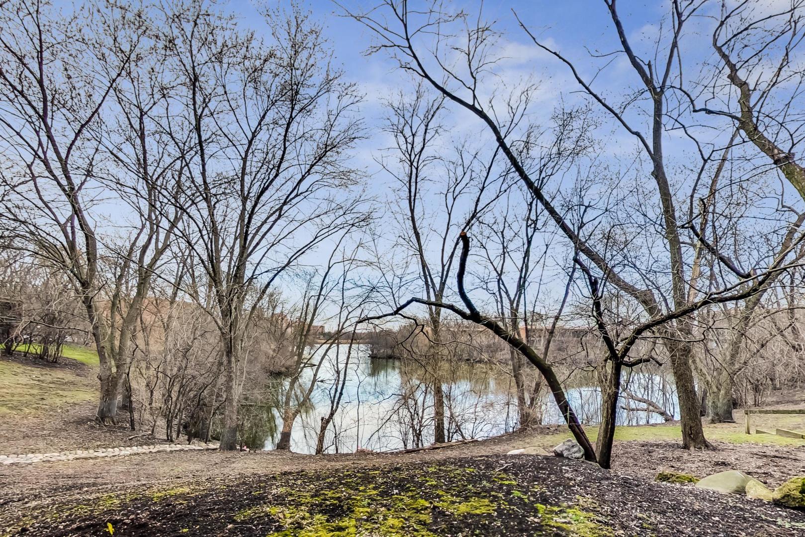 1605 Fairway Drive Unit: 1D