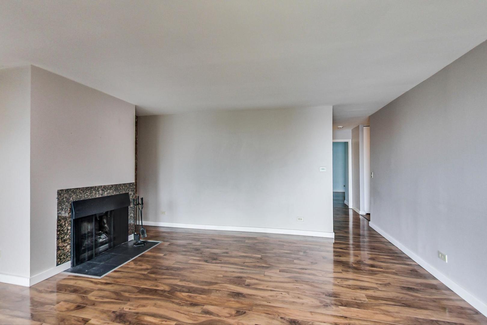 1605 Fairway Drive Unit: 1D