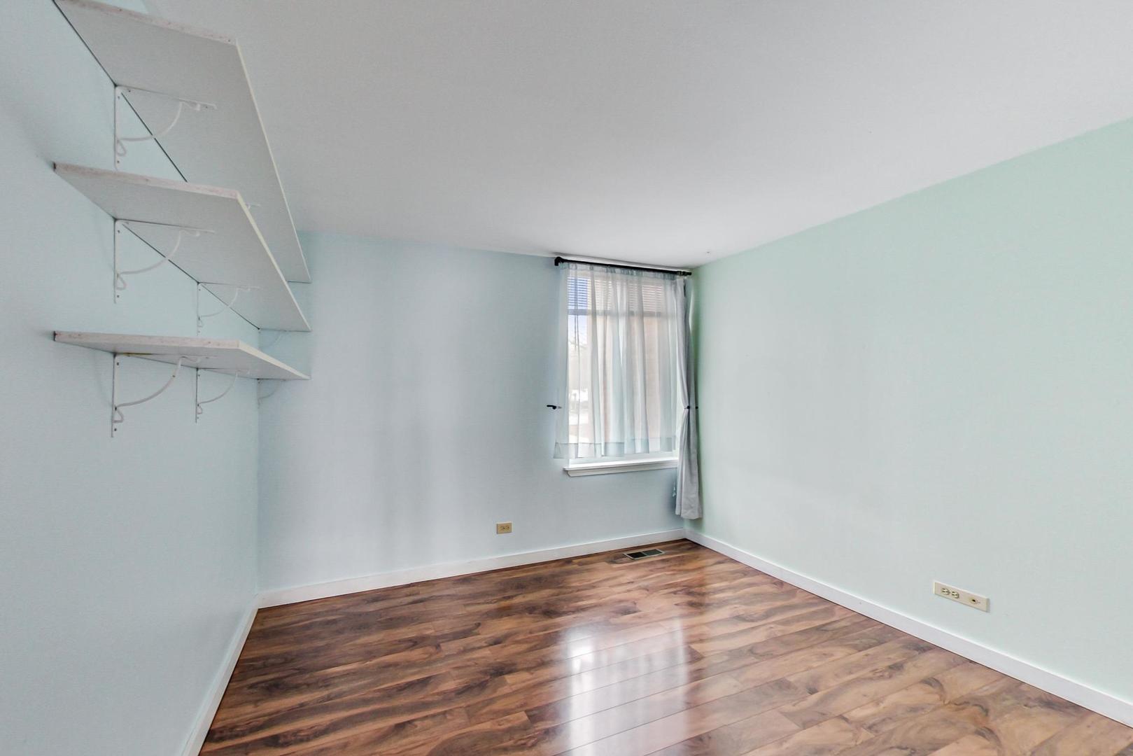 1605 Fairway Drive Unit: 1D