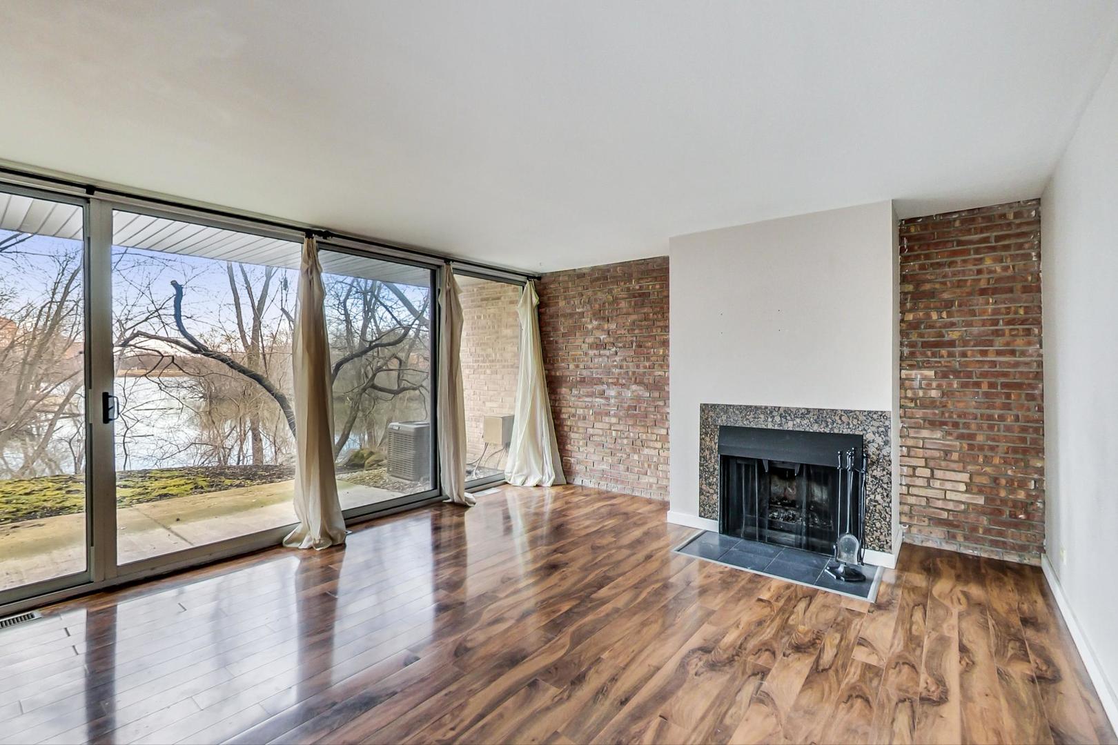 1605 Fairway Drive Unit: 1D