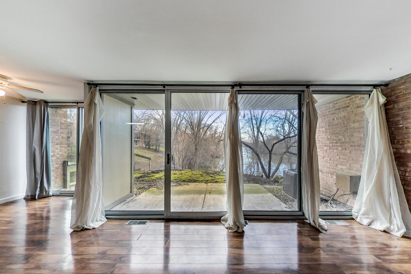 1605 Fairway Drive Unit: 1D