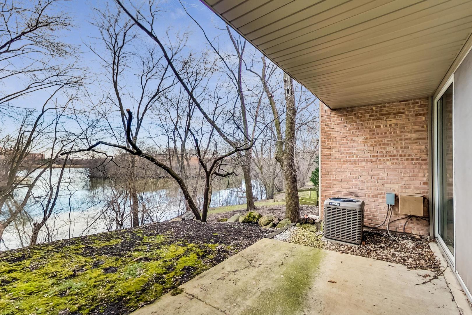 1605 Fairway Drive Unit: 1D