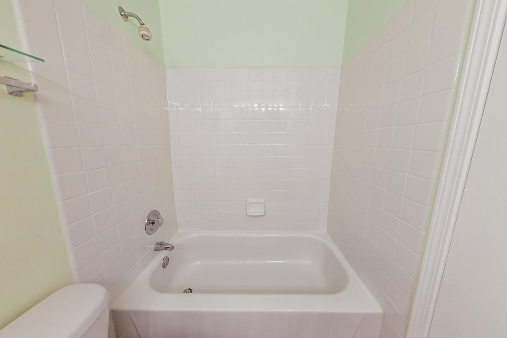 1605 Fairway Drive Unit: 1D