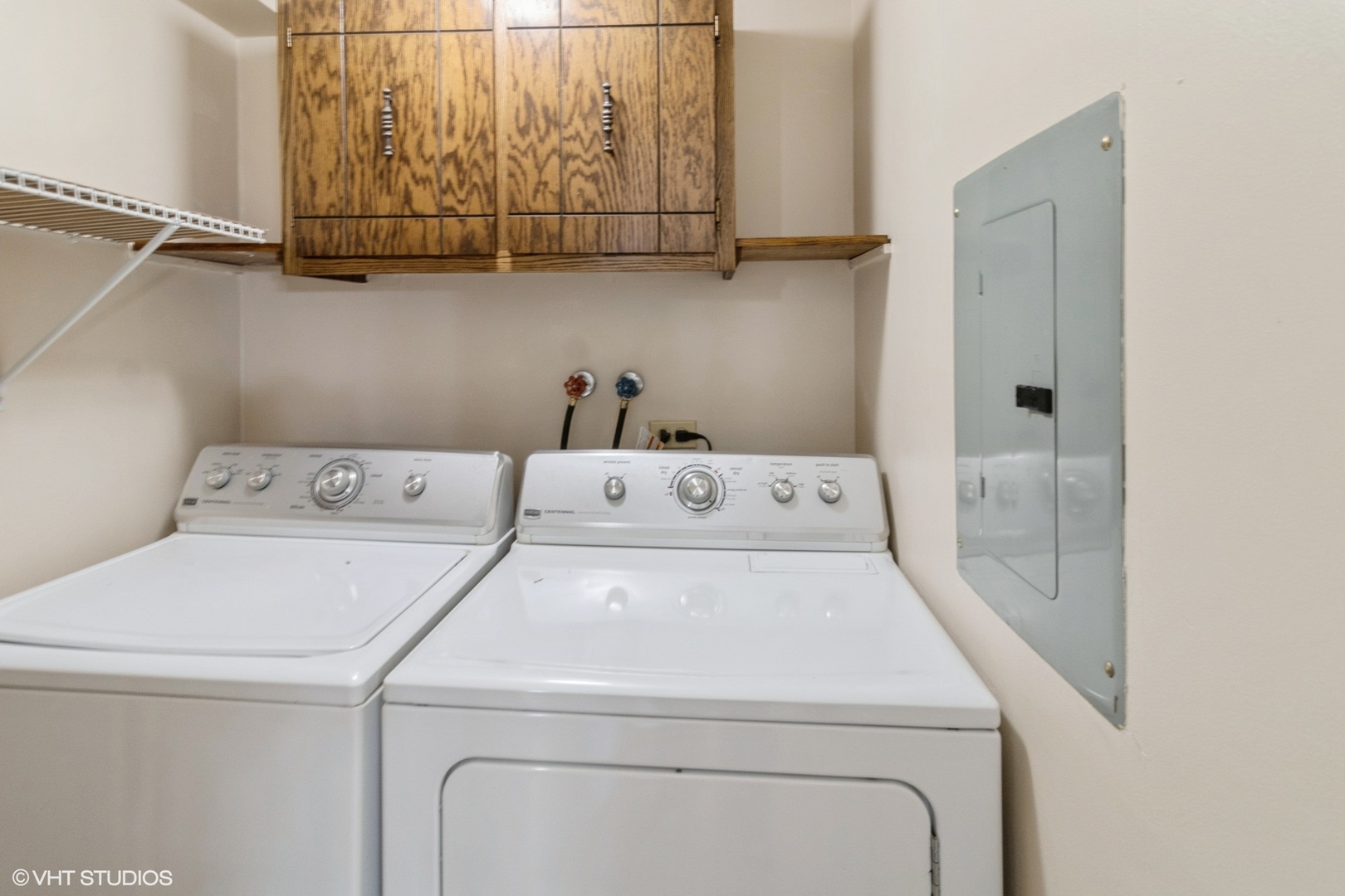 527 Cumnor Road Unit: 105