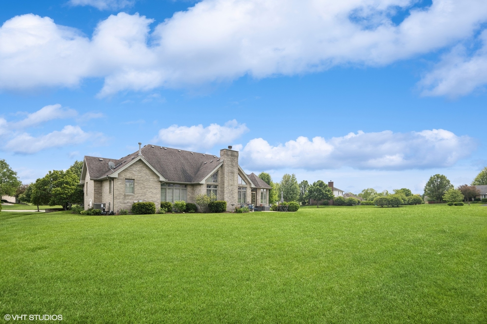 16058 W Red Cloud Drive