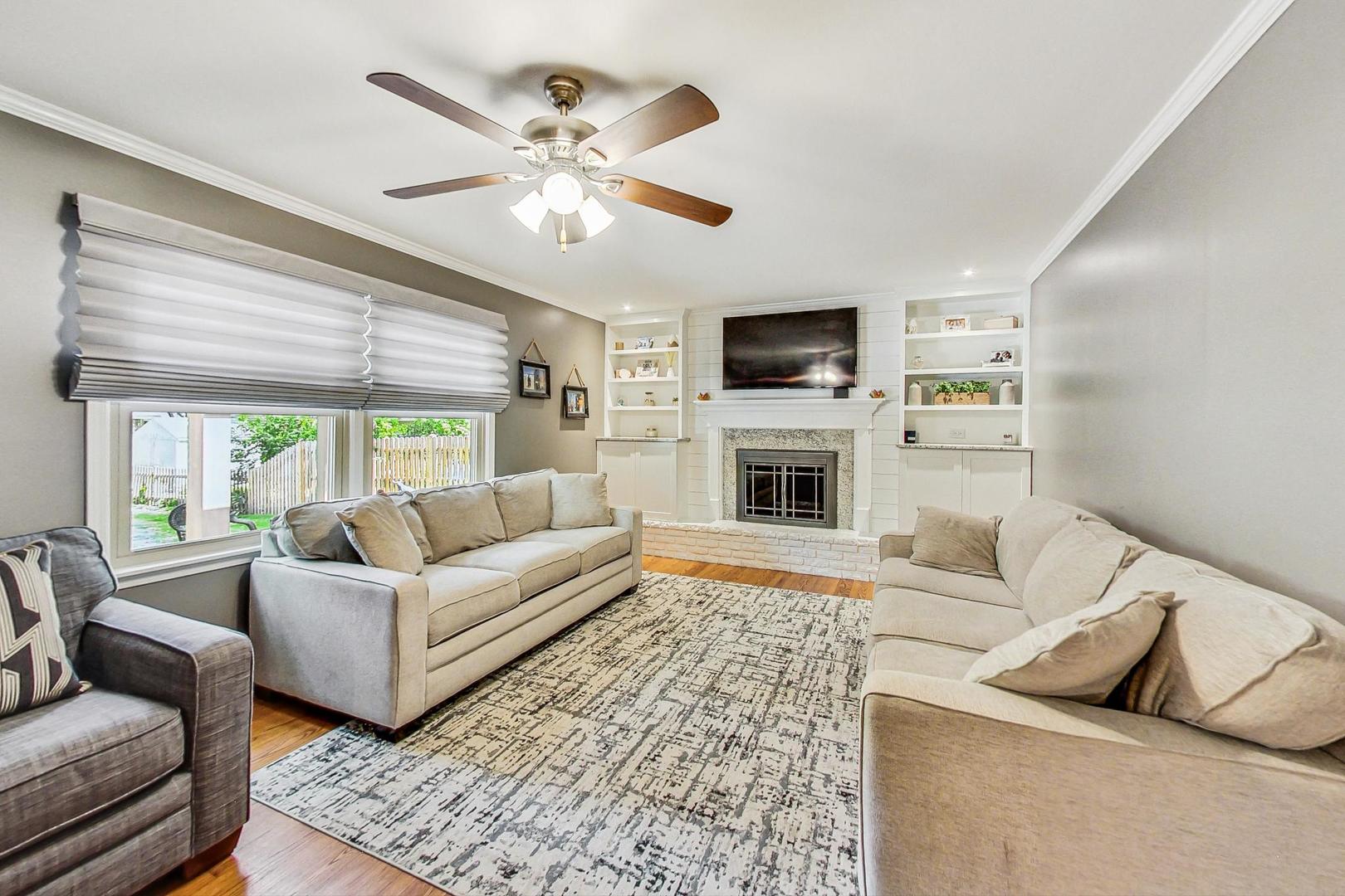 5829 Dearborn Parkway