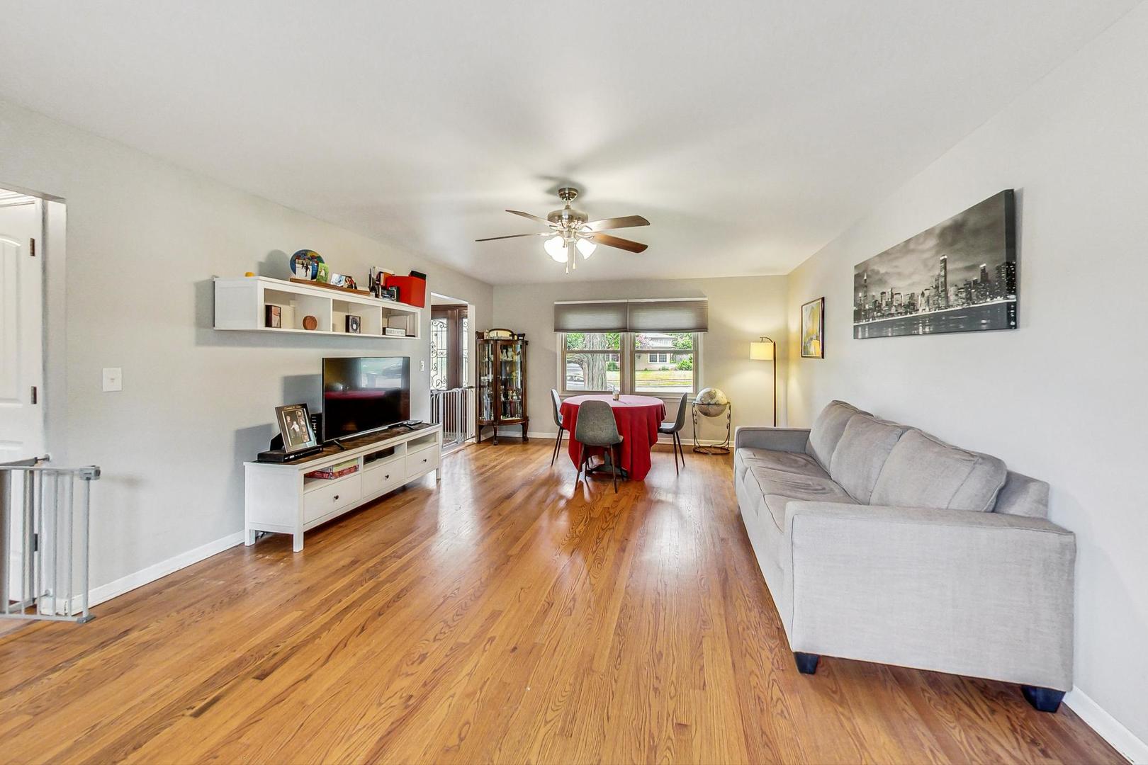 5829 Dearborn Parkway