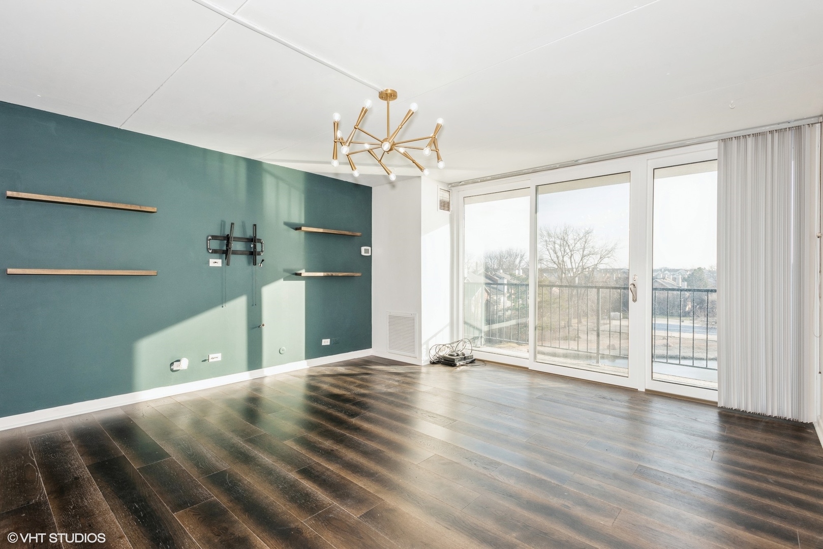 2015 S Finley Road Unit: 403