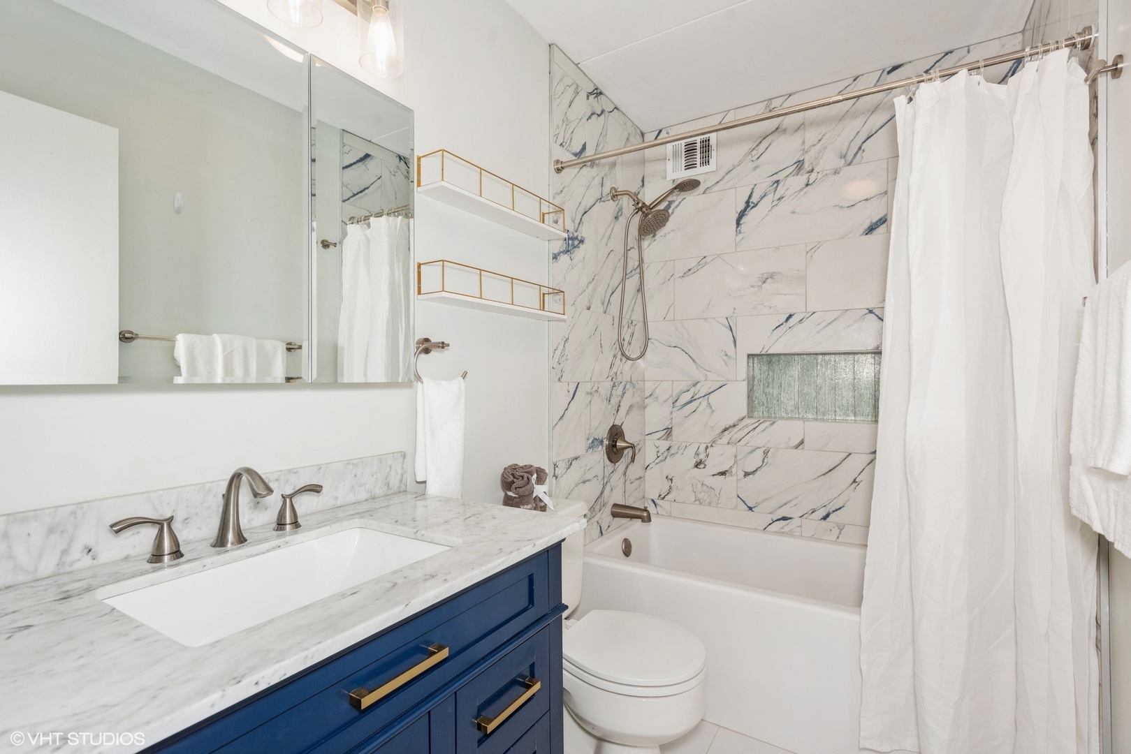 2015 S Finley Road Unit: 403