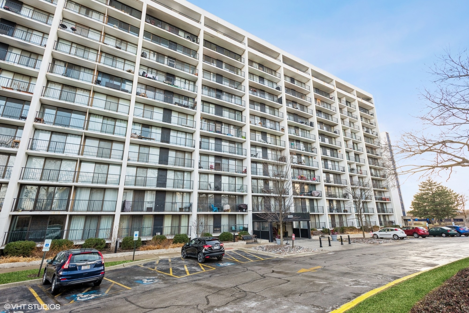 2015 S Finley Road Unit: 403