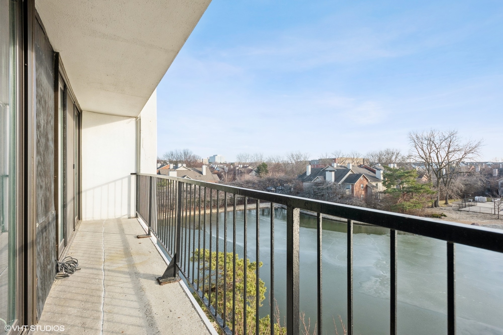 2015 S Finley Road Unit: 403