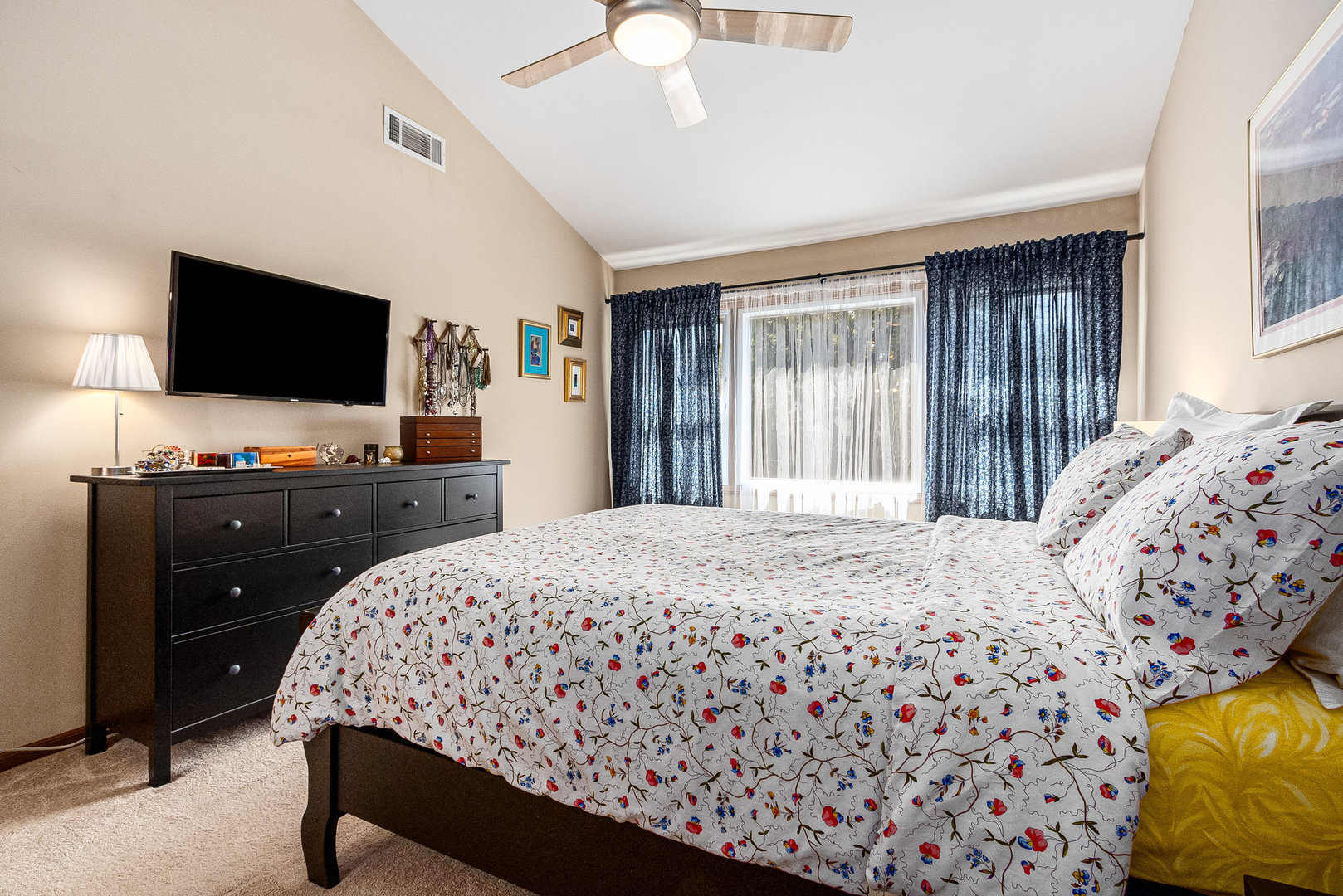 1512 Barrymore Drive Unit: 1512