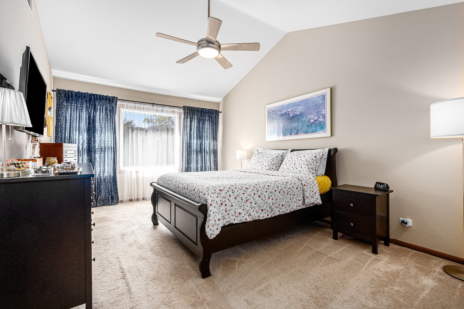 1512 Barrymore Drive Unit: 1512