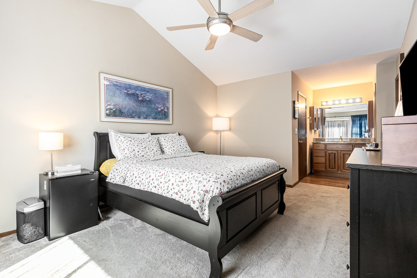 1512 Barrymore Drive Unit: 1512