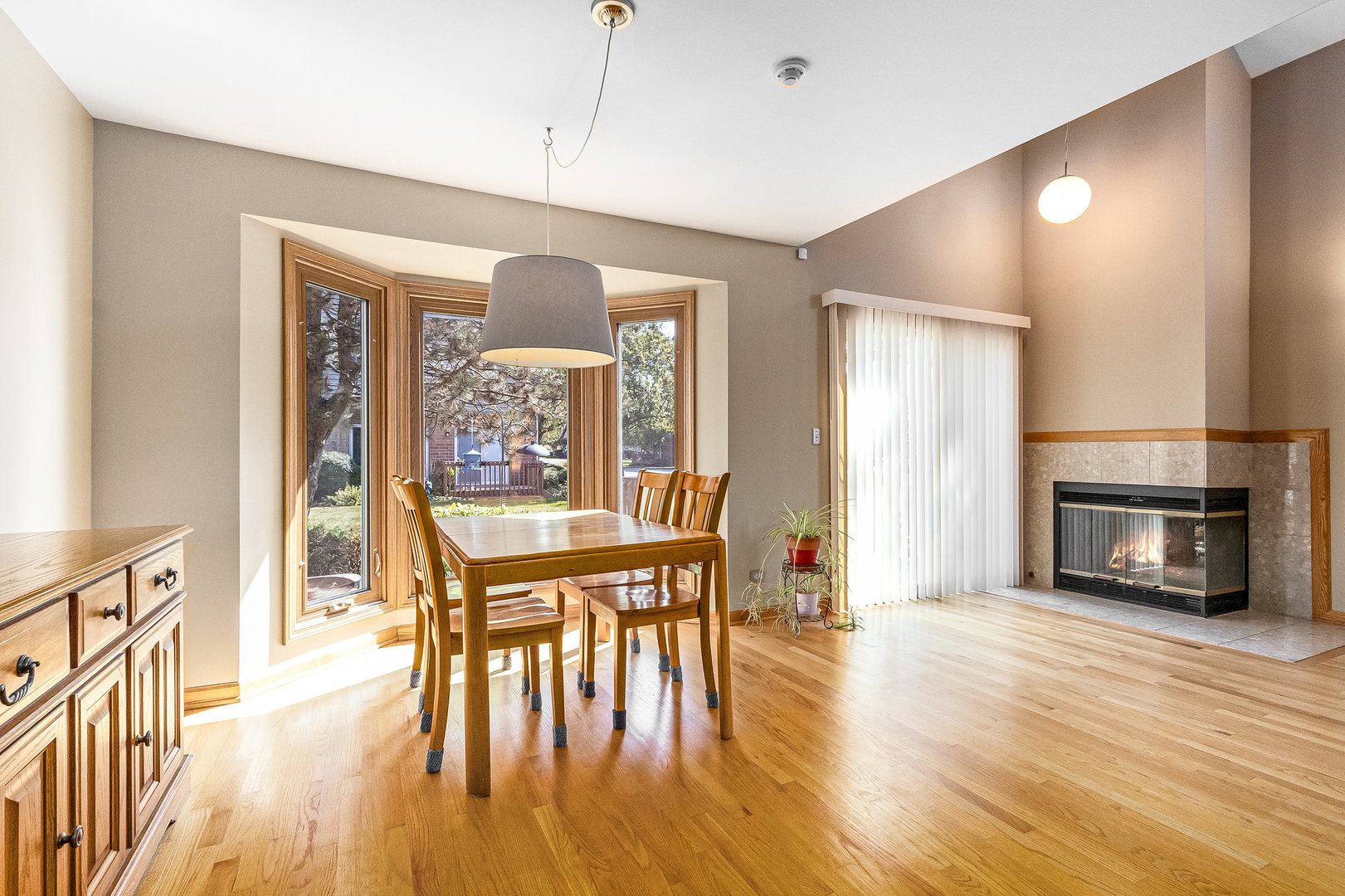 1512 Barrymore Drive Unit: 1512