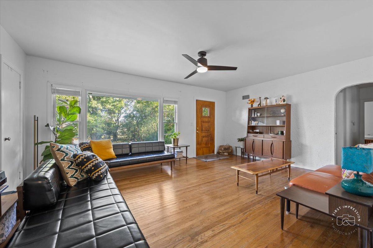 2815 Campton Hills Road