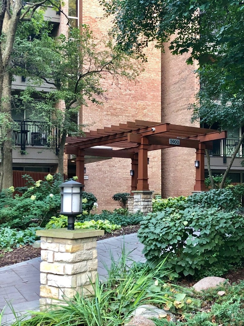 5900 OAKWOOD Drive Unit: 5F