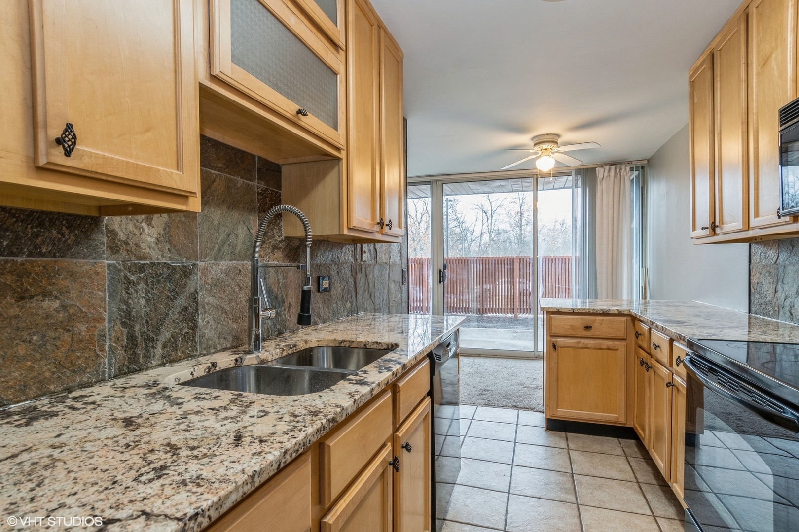 5950 OAKWOOD Drive Unit: 1L