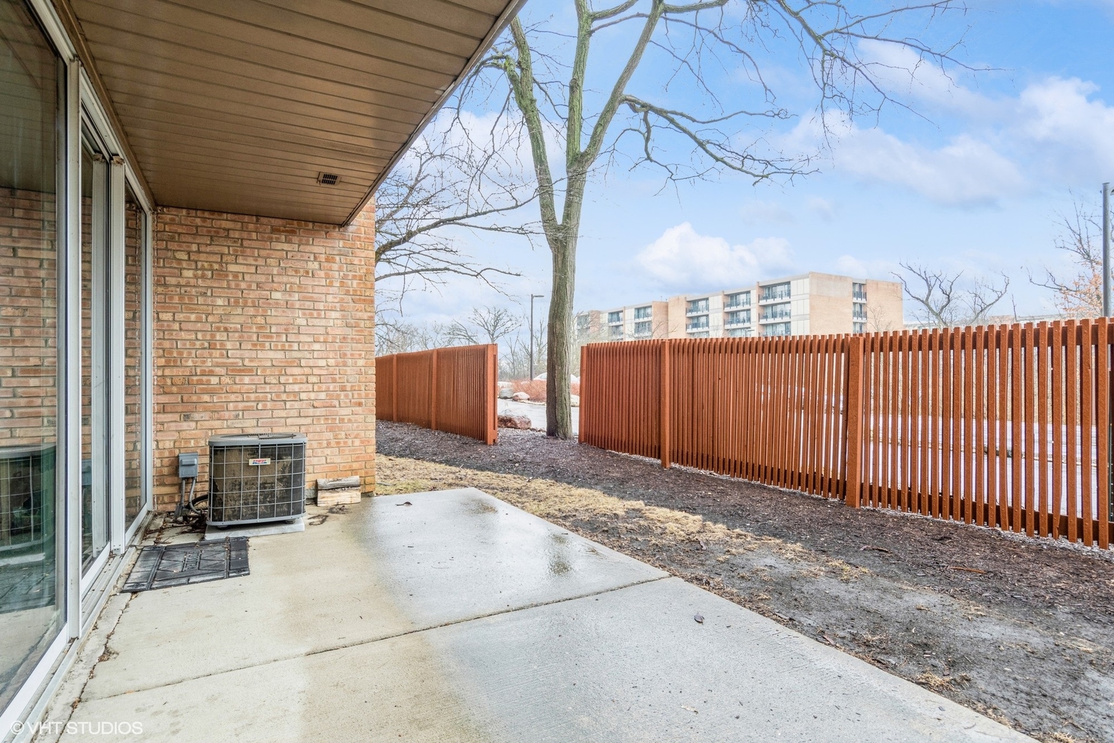 5950 OAKWOOD Drive Unit: 1L