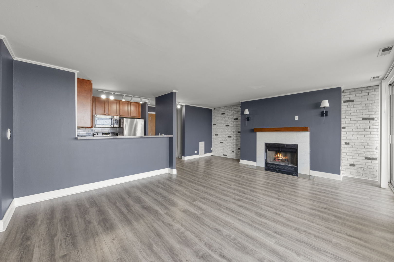 5900 Oakwood Drive Unit: 5F