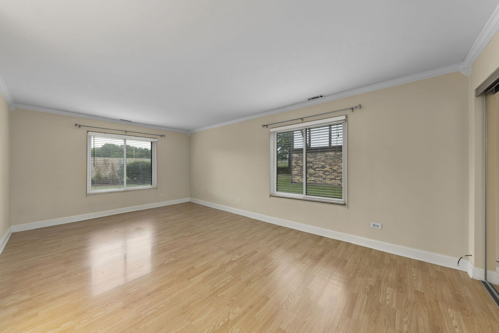 861 YOSEMITE Trail Unit: B