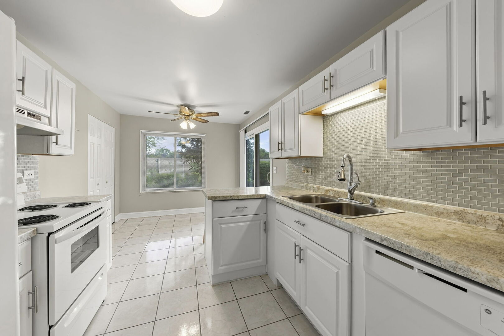 861 YOSEMITE Trail Unit: B