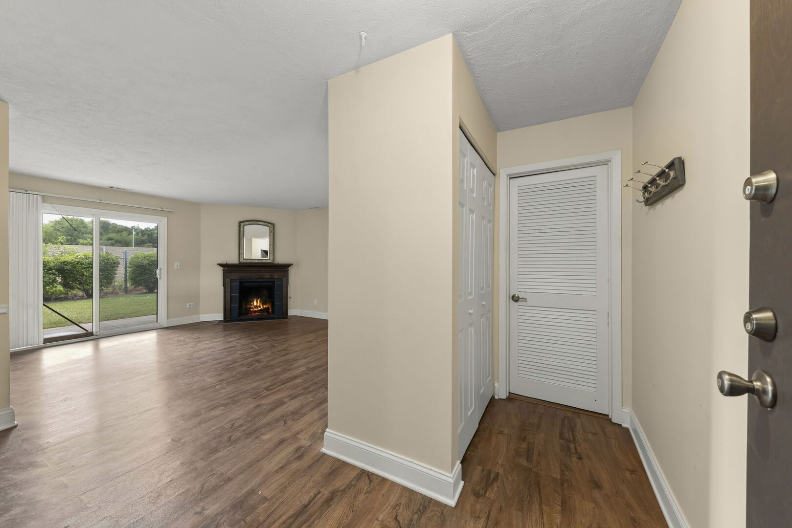 861 YOSEMITE Trail Unit: B