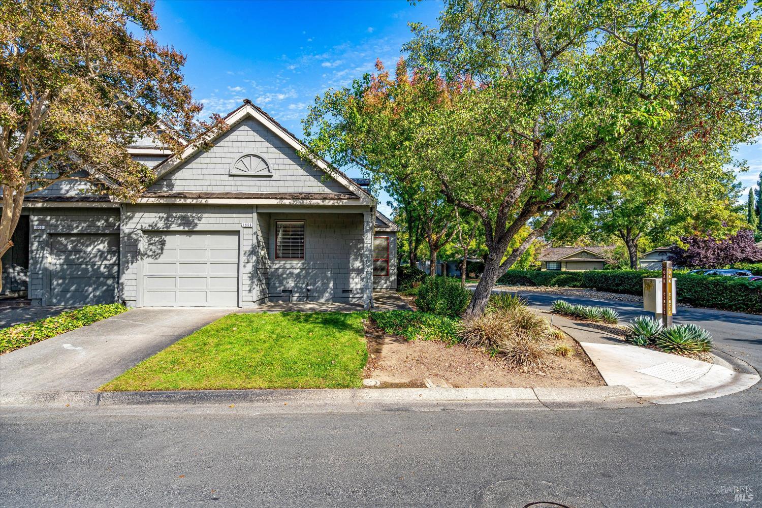 1959 Oak Cir Yountville Ca 94599 324084983