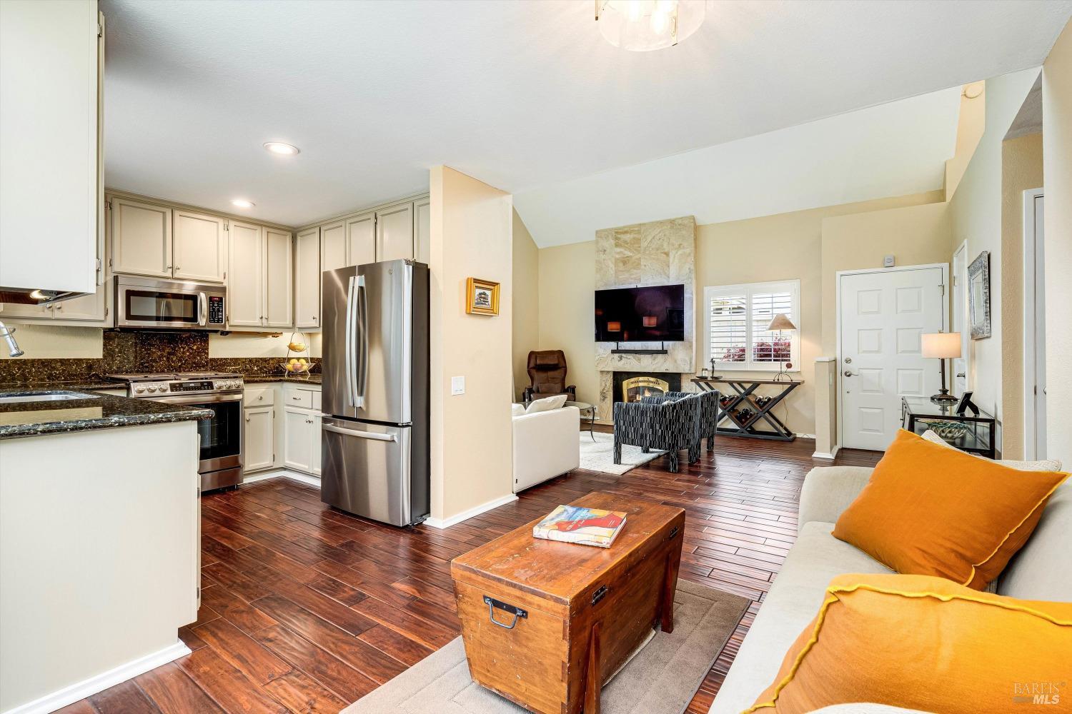 1206 Cayetano Dr