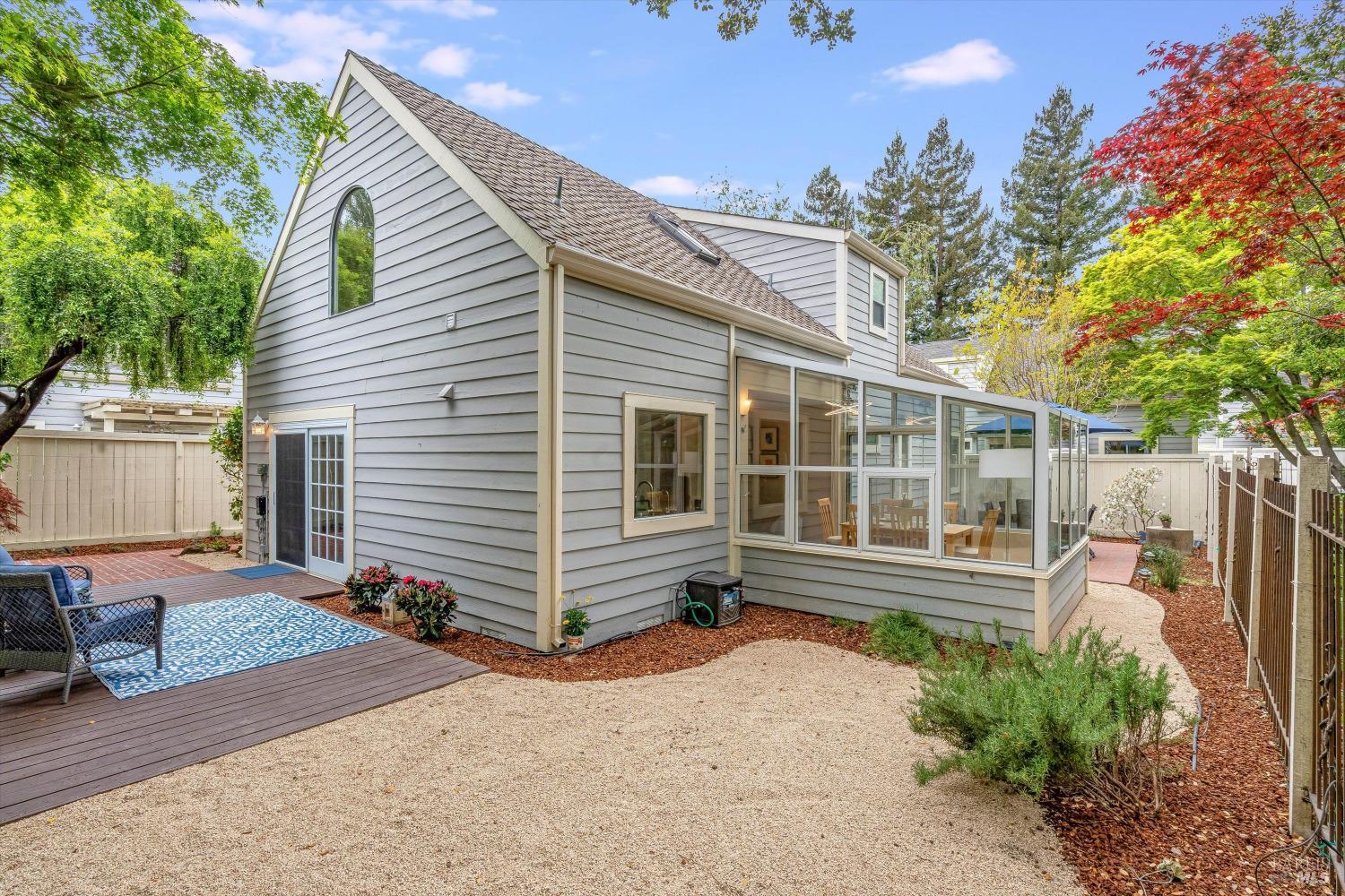 1206 Cayetano Dr