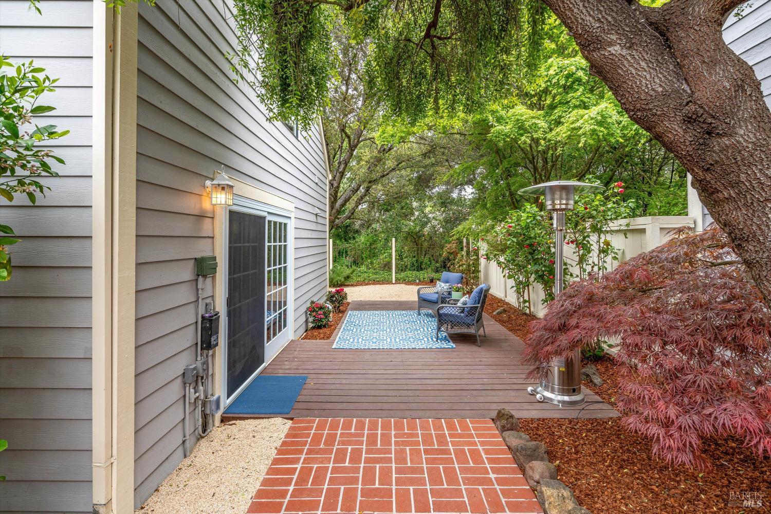 1206 Cayetano Dr