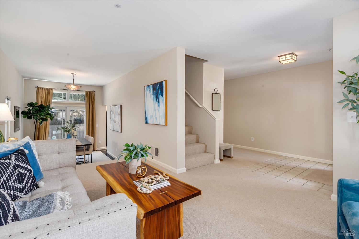 5 Capitola Ct