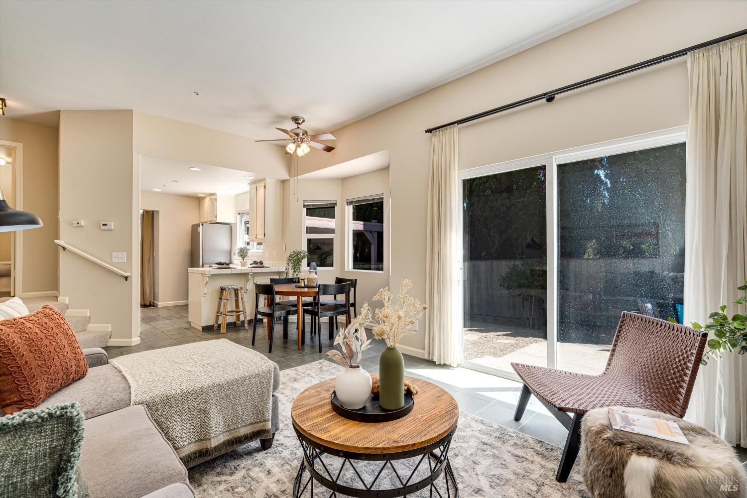 5 Capitola Ct