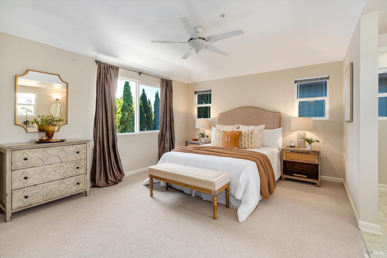 5 Capitola Ct