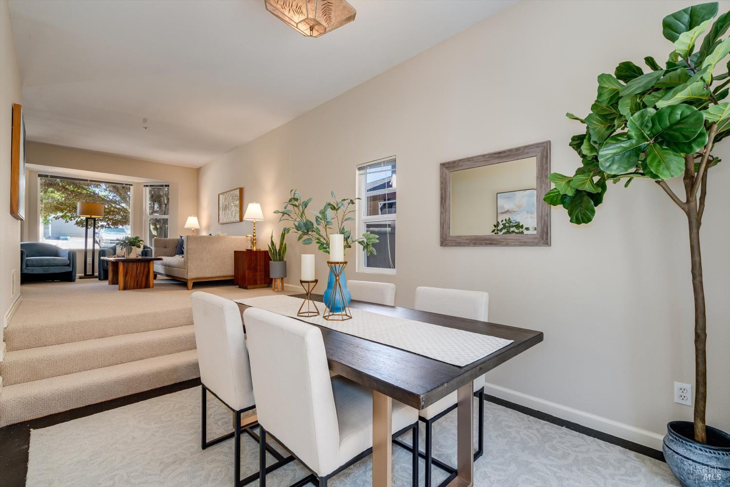 5 Capitola Ct