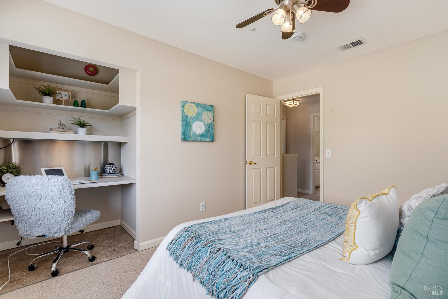 5 Capitola Ct