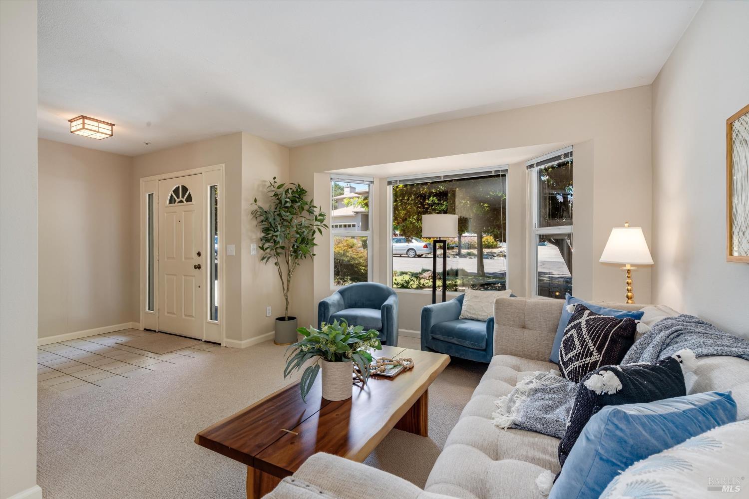 5 Capitola Ct