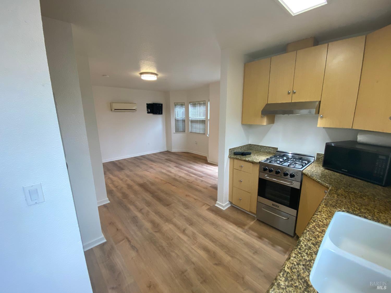 156 A Valley Oak Drive