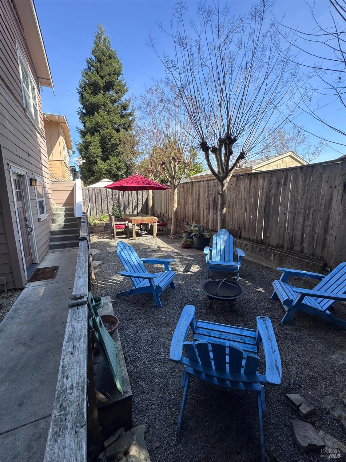 156 A Valley Oak Drive