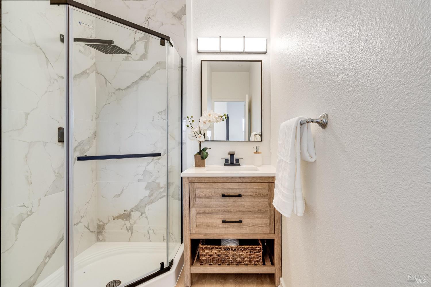 156 A Valley Oak Drive