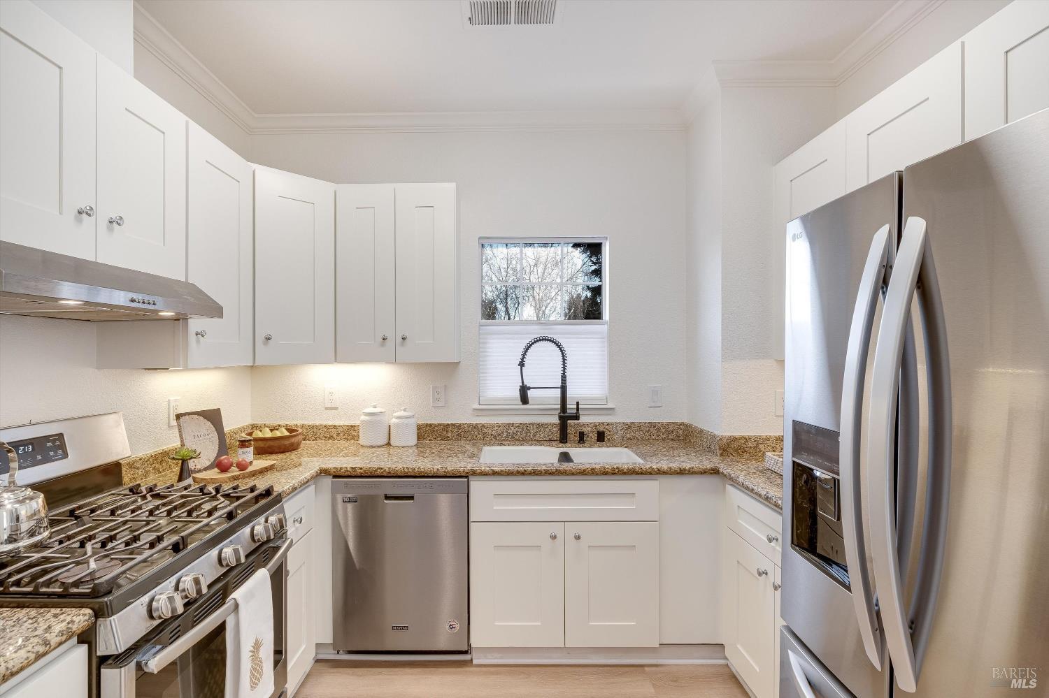 156 A Valley Oak Drive