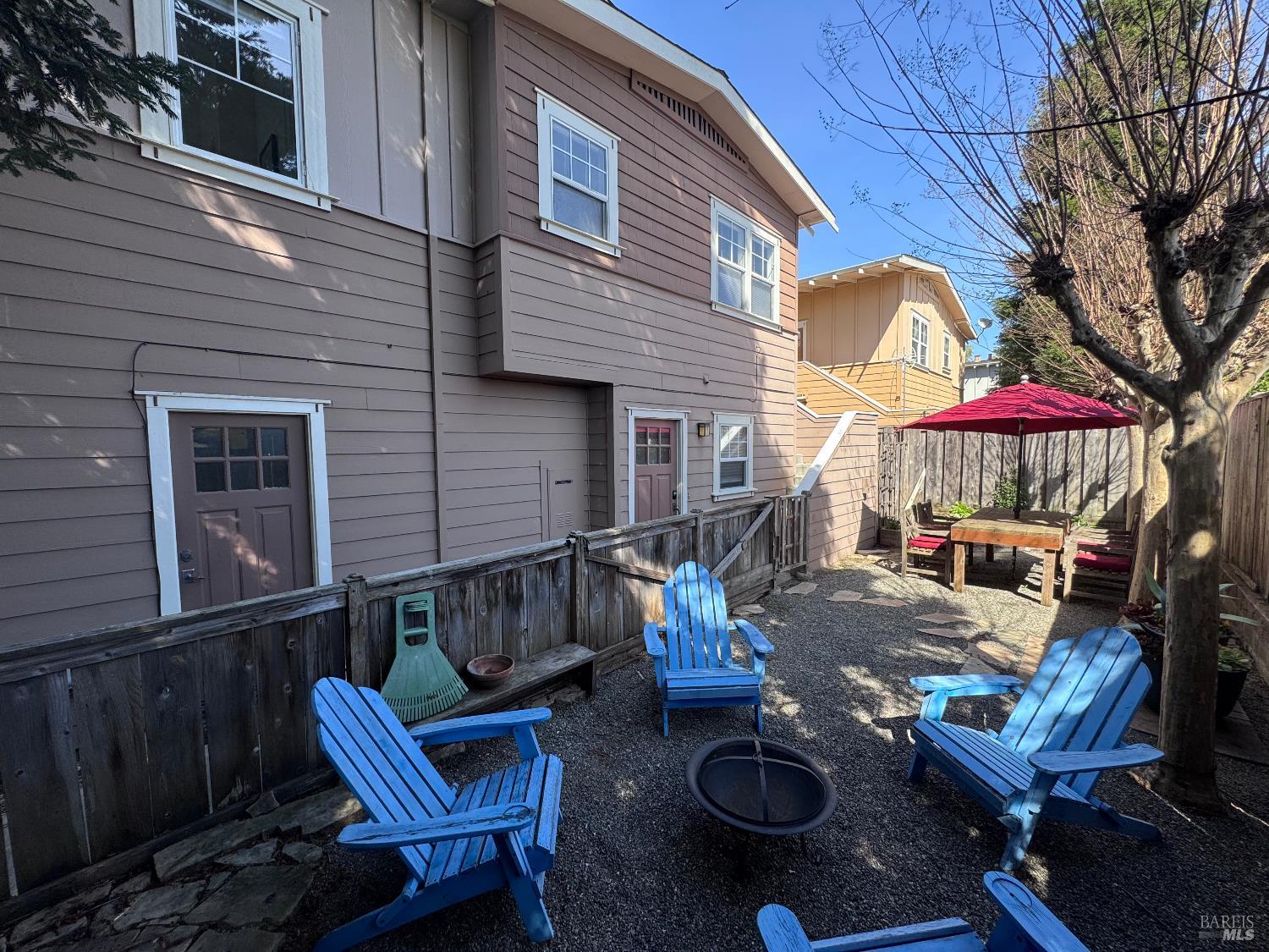 156 A Valley Oak Drive