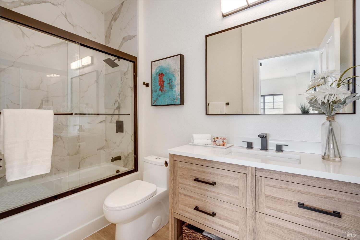 156 A Valley Oak Drive